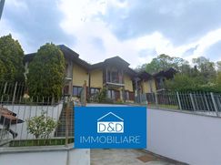 Casa Bi/Trifamiliare in Residenziale