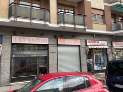 Negozio/Locale commerciale in Commerciale