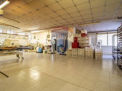 Negozio/Locale commerciale in Commerciale