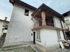 Casa Bi/Trifamiliare in Residenziale