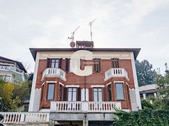 Casa Bi/Trifamiliare in Residenziale