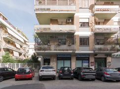 Negozio/Locale commerciale in Commerciale