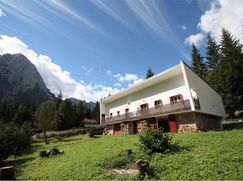 Casa Bi/Trifamiliare in Residenziale