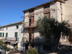 Casa Bi/Trifamiliare in Residenziale