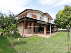 Villa in Residenziale