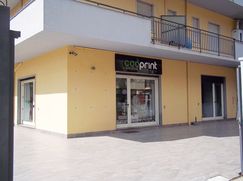Negozio/Locale commerciale in Commerciale