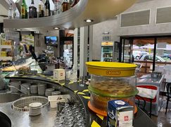 Attività/Licenza (con o senza mura) in Commerciale