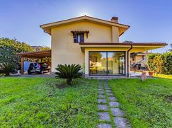 Villa in Residenziale