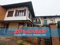 Casa Bi/Trifamiliare in Residenziale