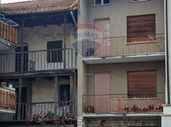 Casa Bi/Trifamiliare in Residenziale