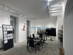 Ufficio in Commerciale