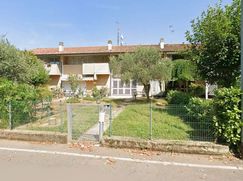 Casa Bi/Trifamiliare in Residenziale