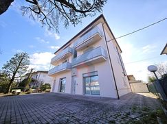 Negozio/Locale commerciale in Commerciale