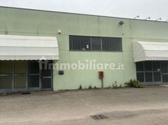 Capannone in Commerciale