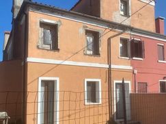 Casa Bi/Trifamiliare in Residenziale