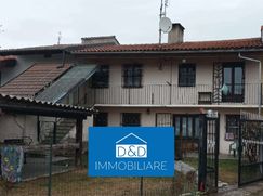 Casa Bi/Trifamiliare in Residenziale