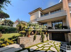 Casa Bi/Trifamiliare in Residenziale