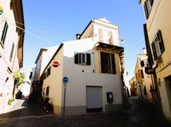 Casa Bi/Trifamiliare in Residenziale