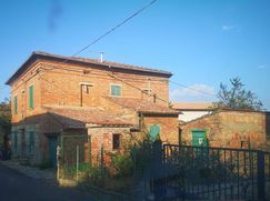 Casa Bi/Trifamiliare in Residenziale