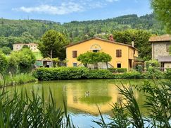 Casa Bi/Trifamiliare in Residenziale