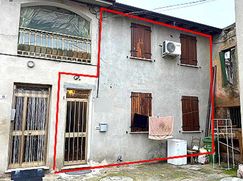 Casa Bi/Trifamiliare in Residenziale