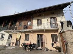 Casa Bi/Trifamiliare in Residenziale