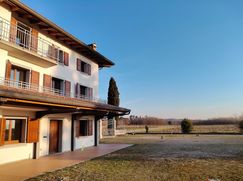Casa Bi/Trifamiliare in Residenziale