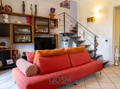 Casa Bi/Trifamiliare in Residenziale