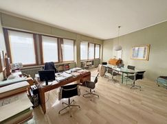 Ufficio in Commerciale