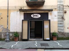 Negozio/Locale commerciale in Commerciale