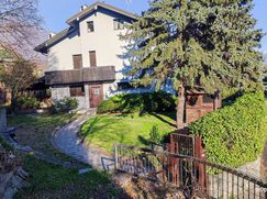 Casa Bi/Trifamiliare in Residenziale