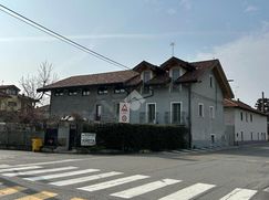 Casa Bi/Trifamiliare in Residenziale