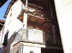 Casa Bi/Trifamiliare in Residenziale