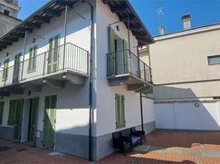 Casa Bi/Trifamiliare in Residenziale