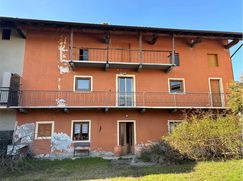 Casa Bi/Trifamiliare in Residenziale