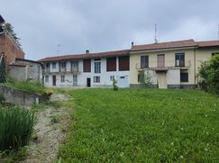 Casa Bi/Trifamiliare in Residenziale