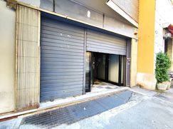 Negozio/Locale commerciale in Commerciale
