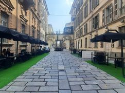 Attività/Licenza (con o senza mura) in Commerciale
