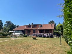 Casa Bi/Trifamiliare in Residenziale