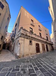 Negozio/Locale commerciale in Commerciale