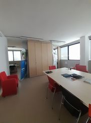 Ufficio in Commerciale