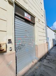 Negozio/Locale commerciale in Commerciale