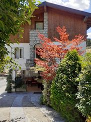 Casa Bi/Trifamiliare in Residenziale