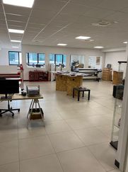 Ufficio in Commerciale