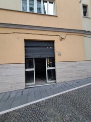 Negozio/Locale commerciale in Commerciale