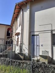 Casa Bi/Trifamiliare in Residenziale