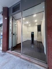 Negozio/Locale commerciale in Commerciale