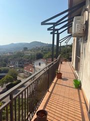 Casa Bi/Trifamiliare in Residenziale