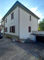 Casa Bi/Trifamiliare in Residenziale