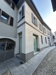 Negozio/Locale commerciale in Commerciale